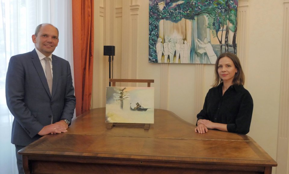 Lietuvos ambasadoje Paryžiuje atidaryta Aurelijos Althoffer Auros tapybos paroda „Splendeur ordinare“