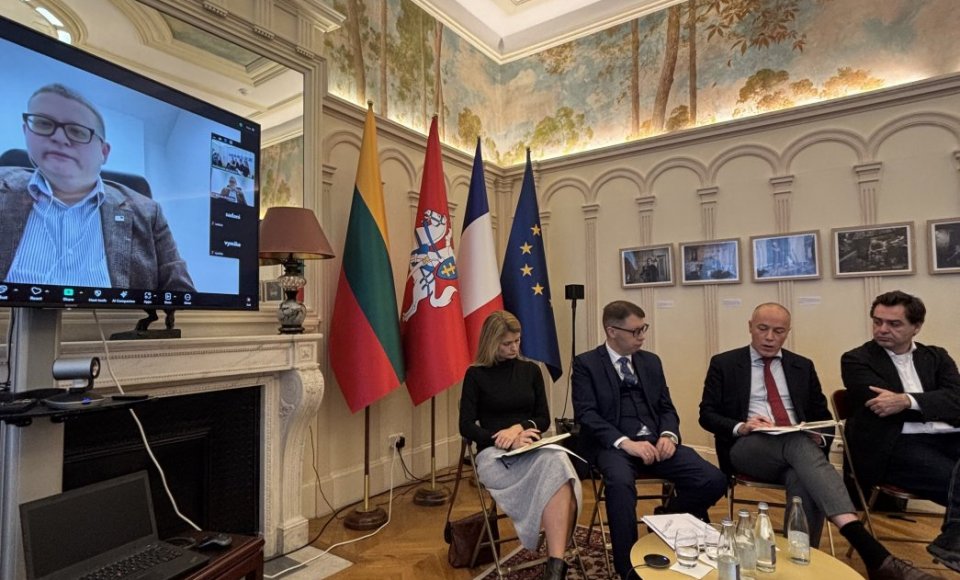 Ambasadoje surengta diskusija apie Europos atsaką į dronų keliamas grėsmes