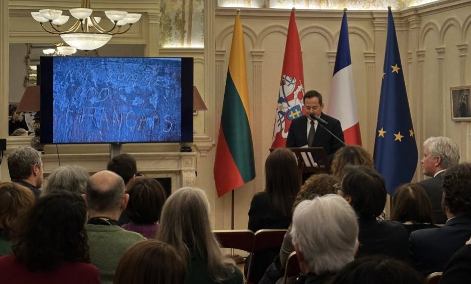 À l’Ambassade de Lituanie à Paris – soirée de mémoire dédiée aux déportés du convoi 73
