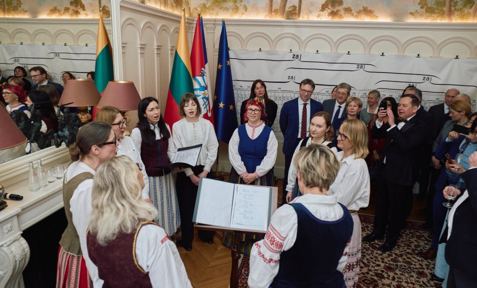Lietuvos ambasadoje Paryžiuje paminėta Lietuvos nepriklausomybės atkūrimo diena