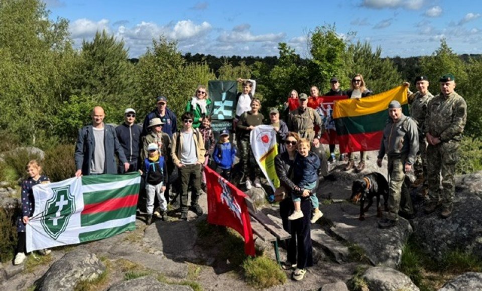 Lietuvos ambasada dalyvavo žygyje „Samaningi kilometrai 2026“