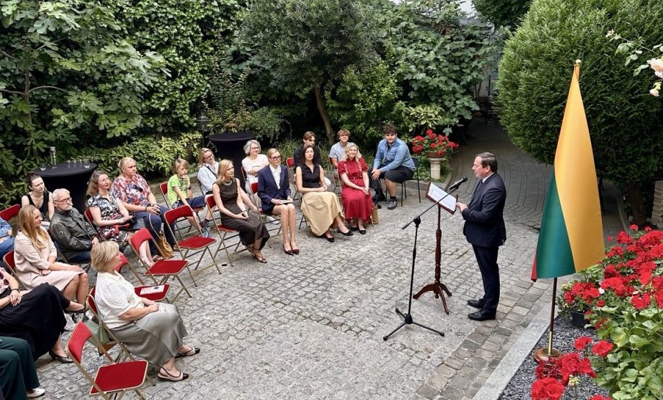 Gedulo ir vilties dienos minėjimas Lietuvos ambasadoje Prancūzijoje