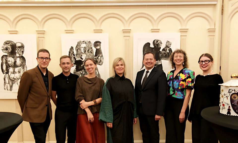 Lietuvos ambasadoje Paryžiuje atidaryta pirmoji Mikalojaus Povilo Vilučio paroda Prancūzijoje